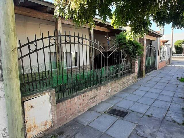 #195 - CASA para Venta en Bahia Blanca - AR-B - 1