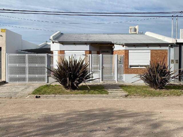 #239 - CASA para Venta en Bahia Blanca - AR-B - 2