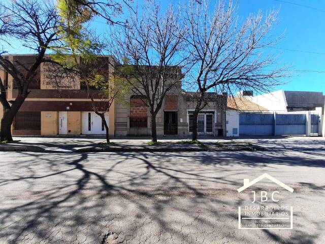 #241 - CASA para Venta en Bahia Blanca - AR-B - 1