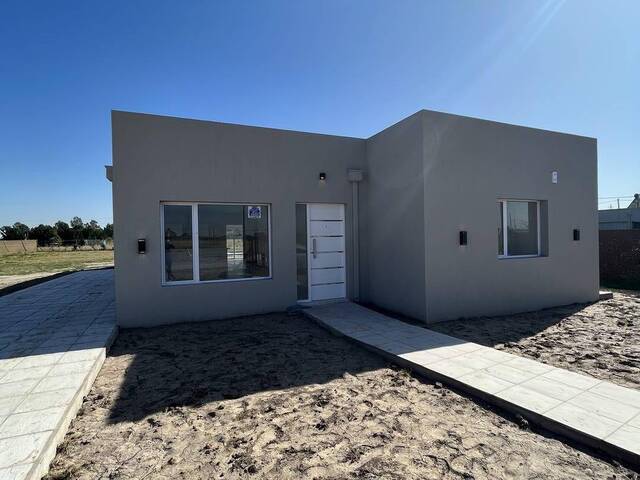 #329 - CASA para Venta en Bahia Blanca - AR-B - 1