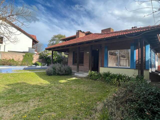 #536 - CASA para Venta en Bahia Blanca - AR-B